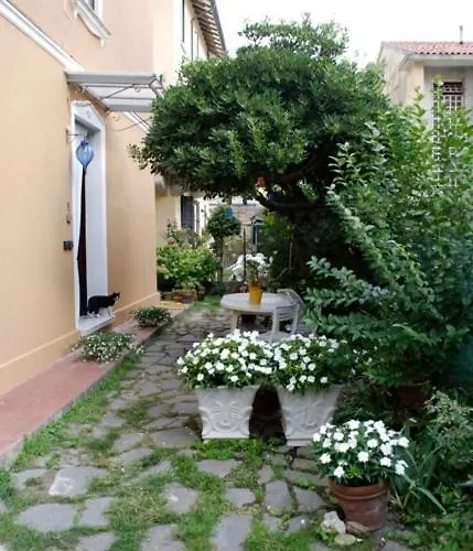 فندق مبيت وإفطار Perla