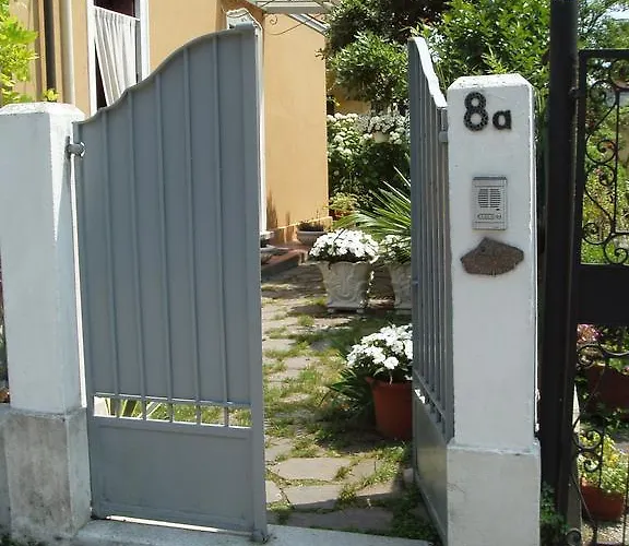 Perla فندق مبيت وإفطار